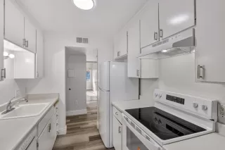 Photo #6: ML82032372 Listing 