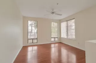 Photo #6: ML82032446 Listing 