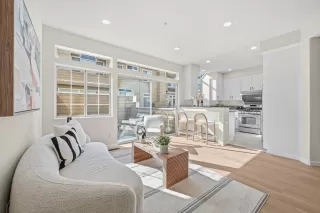 Photo #4: ML82032472 Listing 