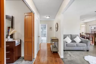 Photo #4: ML82032480 Listing 