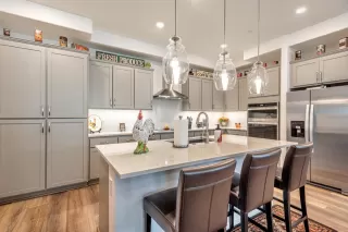 Photo #3: ML82032497 Listing 