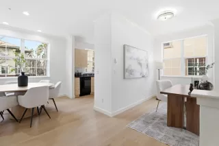 Photo #5: ML82032638 Listing 