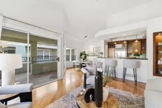 Photo #3: ML82032650 Listing 