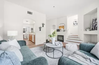 Photo #4: ML82032655 Listing 