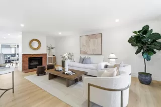 Photo #2: ML82032672 Listing