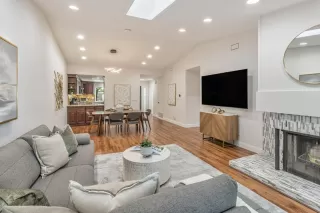 Photo #5: ML82032685 Listing 