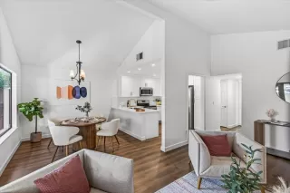 Photo #4: ML82032774 Listing