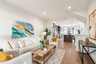 Photo #5: ML82032779 Listing