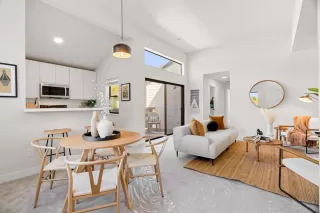 Photo #2: ML82032832 Listing