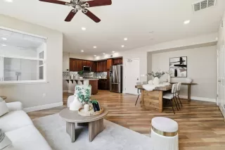 Photo #5: ML82032874 Listing