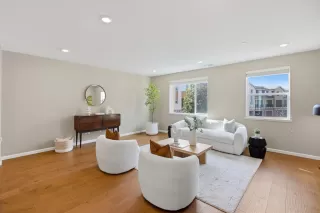 Photo #3: ML82032909 Listing 