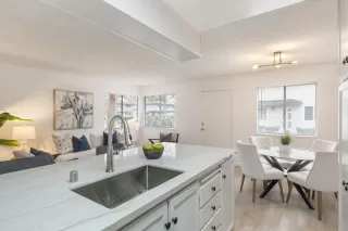 Photo #5: ML82032953 Listing 