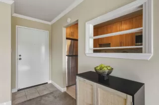 Photo #5: ML82032969 Listing