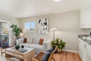 Photo #3: ML82032990 Listing