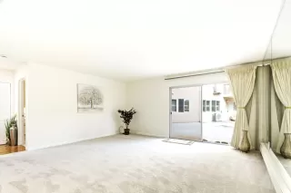 Photo #5: ML82033007 Listing