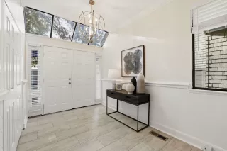 Photo #3: ML82033051 Listing 