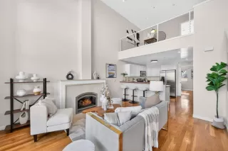 Photo #4: ML82033056 Listing 