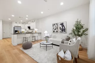 Photo #4: ML82033101 Listing