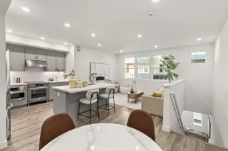 Photo #3: ML82033117 Listing 