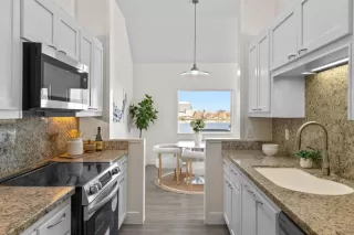 Photo #4: ML82033183 Listing