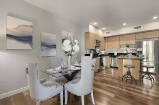 Photo #6: ML82033244 Listing 