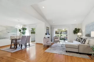 Photo #4: ML82033256 Listing