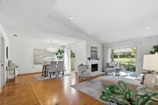 Photo #6: ML82033256 Listing