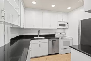 Photo #4: ML82033290 Listing 