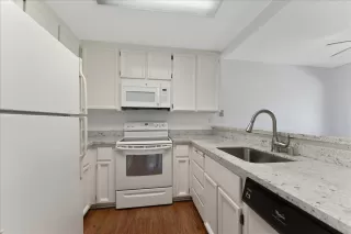 Photo #6: ML82033294 Listing 