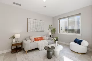 Photo #3: ML82033330 Listing 