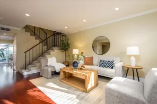 Photo #2: ML82033352 Listing 