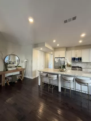 Photo #2: ML82033367 Listing 