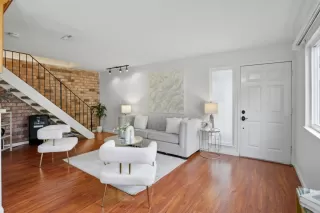 Photo #6: ML82033371 Listing 