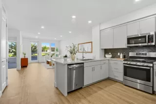 Photo #2: ML82033410 Listing 