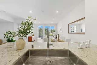 Photo #5: ML82033410 Listing 