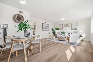 Photo #5: ML82033493 Listing 