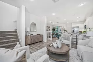 Photo #6: ML82033515 Listing 