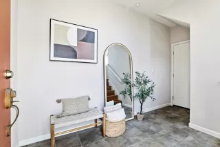 Photo #3: ML82033560 Listing 