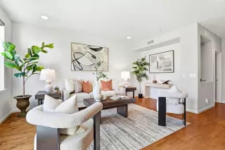 Photo #5: ML82033560 Listing 