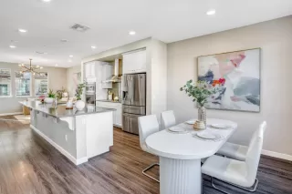 Photo #4: ML82033573 Listing 