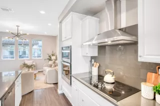 Photo #6: ML82033573 Listing 