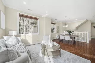 Photo #4: ML82033639 Listing 