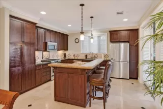 Photo #6: ML82033663 Listing