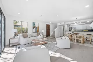 Photo #3: ML82033709 Listing 