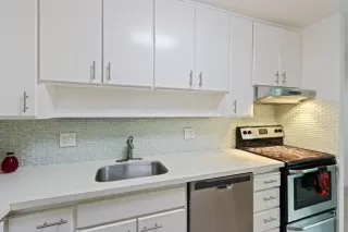 Photo #6: ML82033808 Listing 