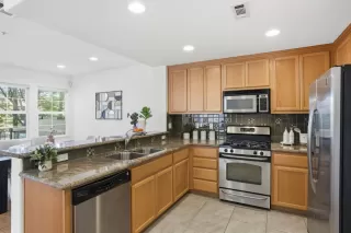 Photo #6: ML82033813 Listing