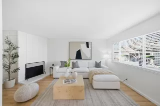 Photo #4: ML82033833 Listing