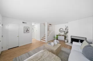 Photo #5: ML82033833 Listing