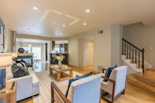 Photo #5: ML82033841 Listing 