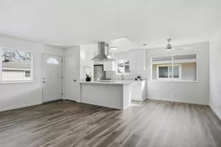 Photo #5: ML82033860 Listing 